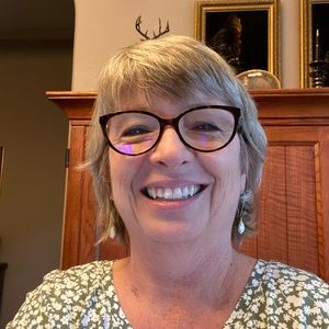 Meet your Posher, Paula